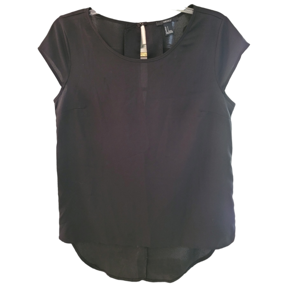 Forever 21 Black Chiffon Sleeveless Top with metal button detail Size Small